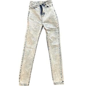 Chipre Stylish Acid Wash Women Jeans